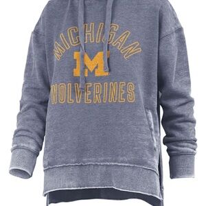 Pressbox Heathered Blue Michigan Wolverines Sweatshirt